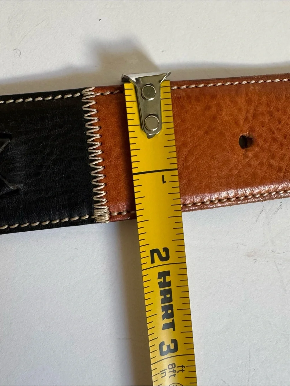 Dooney & Bourke unisex leather